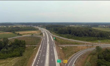 VIDEO: Pogledajte kako iz zraka izgleda dionica autoceste u posavskoj ravnici koja se sutra otvara