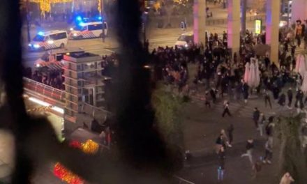 Nasilni prosvjedi protiv mjera u Rotterdamu: Policija potvrdila da je pucala i da ima ozlijeđenih