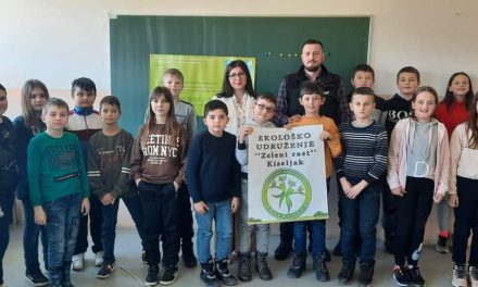 Članovi Ekološkog udruženja “Zeleni rast” organizirali edukaciju o značaju razdvojenog sakupljanja otpada
