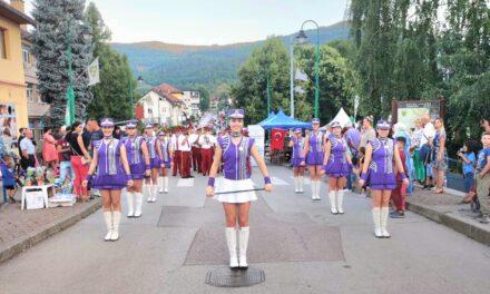 Kiseljačke mažoretkinje nastupile na ‘Festivalu prijateljstva-Goražde 2022’