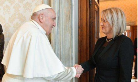 Krišto pozvala papu Franju da posjeti Hercegovinu i Mostar