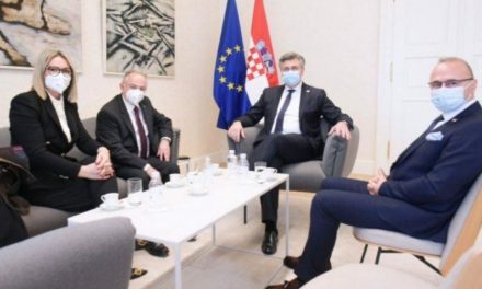 Plenković sa zastupnikom Bundestaga Josipom Juratovićem razgovarao o situaciji u BiH