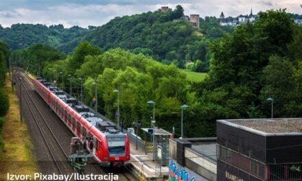 Horor u Njemačkoj: Muškarac napadao ljude nožem u vlaku, ima mrtvih