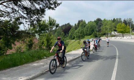 Mladi biciklisti iz Sarajeva i I. Sarajeva u zajedničkoj vožnji Trebevićem