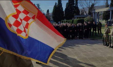 Hrvati zaustavili izbor generala, Predsjedništvo slagalo da je to učinilo na prijedlog Ministarstva