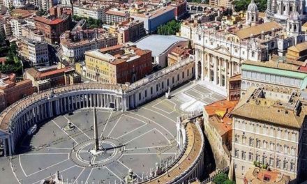 Talijanski svećenik ekskomuniciran, papu Franju nazvao masonom, globalistom i antipapom