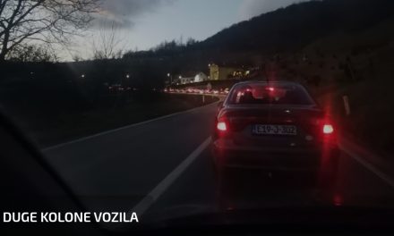 (VIDEO) Lančani sudar kod Travnika: Helikopter EUFOR povrijeđene osobe iz vojnog vozila prevezao do bolnice