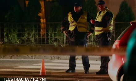 Zenica: Automobilom udario tri pješaka, dva su teško povrijeđena