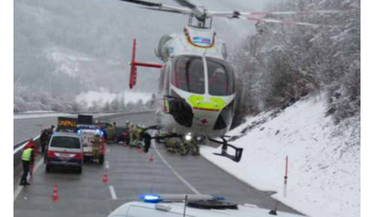 Vozač iz BiH napravio kaos: Ušao u traku za hitne slučajeve i udario dijete, povrijeđeno još pet osoba