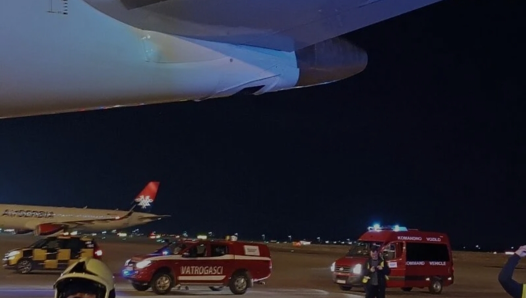 Incident na beogradskom aerodromu: Avion udario u signalizaciju pri polijetanju pa prinudno sletio
