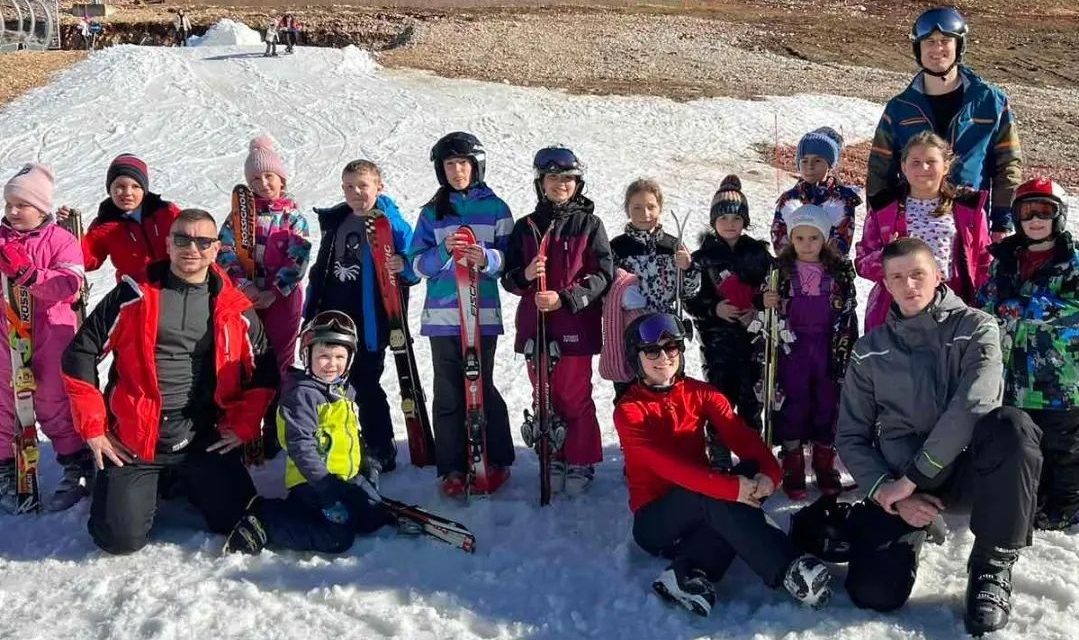 U organizaciji Univerzalne sportske škole “Sparta” održana škola skijanja na Bjelašnici