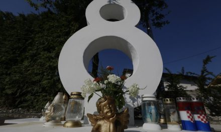 Potvrđena optužnica za vrijeđanje žrtava stradanja osmero hrvatske djece u Vitezu 1993. godine