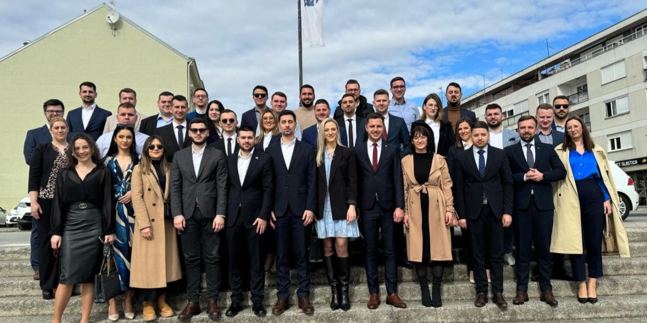 Zajednička sjednica Predsjedništava Mladeži: HDZ nastavlja biti ključni nositelj europskih i reformskih procesa u obje domovine našeg naroda