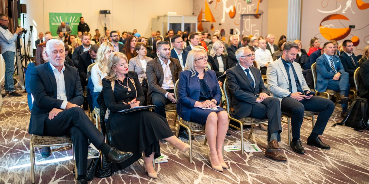 Bradara na panel konferenciji o lokalnoj samoupravi: Općine i gradovi ključni za europski put BiH