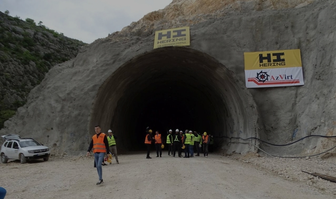 Probijen tunel Novi, dug je 900 metara