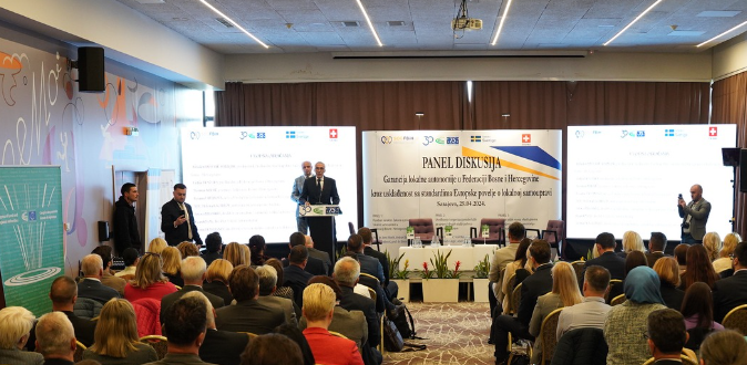 U Sarajevu održana panel diskusija o garanciji lokalne autonomije u Federaciji Bosne i Hercegovine