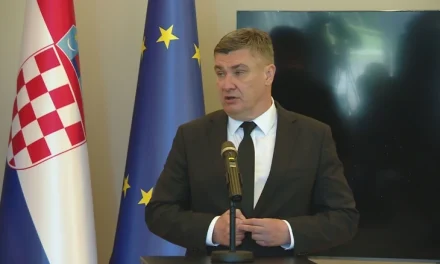 MILANOVIĆ: Prijetnja Dodika secesijom zbog rezolucije o Srebrenici je “predstava”