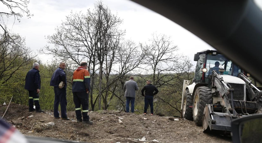 FOTO Bageri sve prekopavaju, na licu mjesta i forenzičari