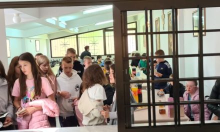 Učenici Katoličkog školskog centra “Petar Barbarić” posjetili samostan sv. Klare u Brestovskom