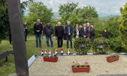KISELJAK: OBILJEŽENA 79 GODIŠNJICA ZLOČINA NA CRVENOJ STIJENI