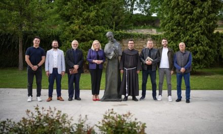 Predsjednica FBiH Lidija Bradara posjetila Samostan Svetog Franje u Gučoj Gori