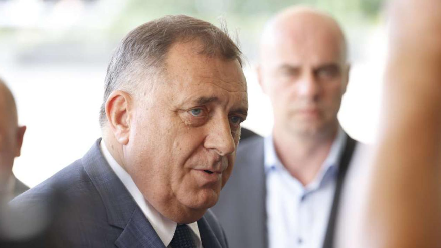 SNSD i partneri ipak izlaze na izbore, Dodik poručio kako to nije priznanje Schmidtovih odluka