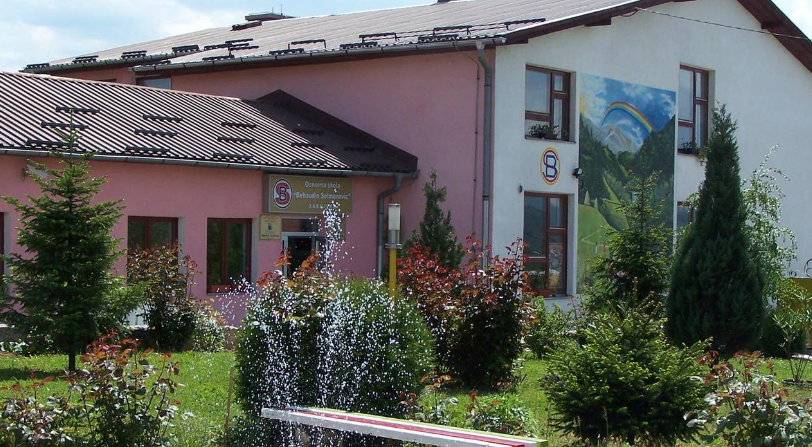 U osnovnoj školi u Sarajevu zboden učenik, policija na terenu