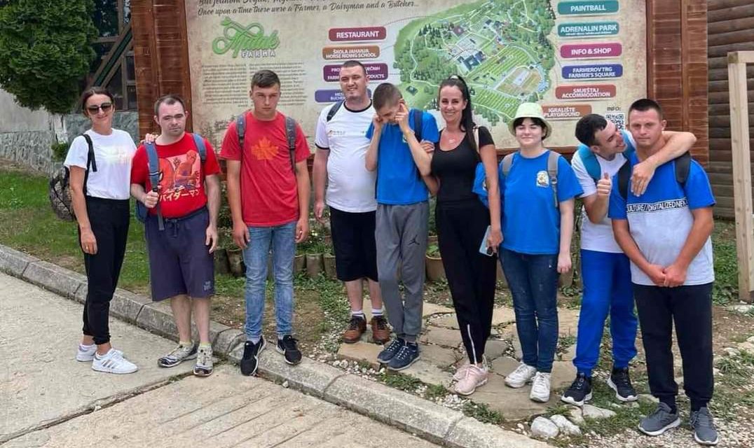 Korisnici JU ERC “Duga” posjetili “Malak” farmu u Kaknju