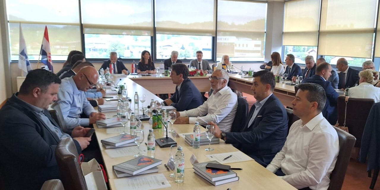 U Vitezu održana XXI. redovita koordinacija dužnosnika HDZ-a BiH lokalne i županijske razine
