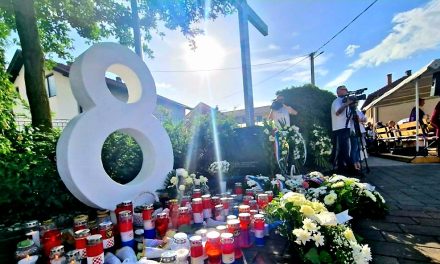 VITEZ: Obilježena 31.godišnjica stradavanja nedužne djece na “Osmici” za koje još nitko nije odgovarao
