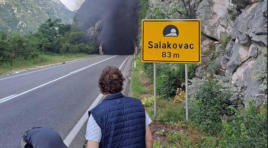 U teškoj prometnoj nesreći kod Mostara poginula jedna osoba