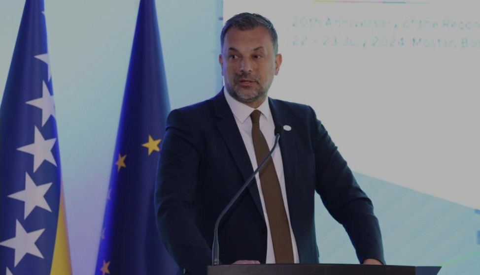 KONAKOVIĆ: Izetbegović je s ‘poslušnicima’ iz SDA/DF/SBiH svakom građaninu BiH iz džepa uzeo po 600 KM