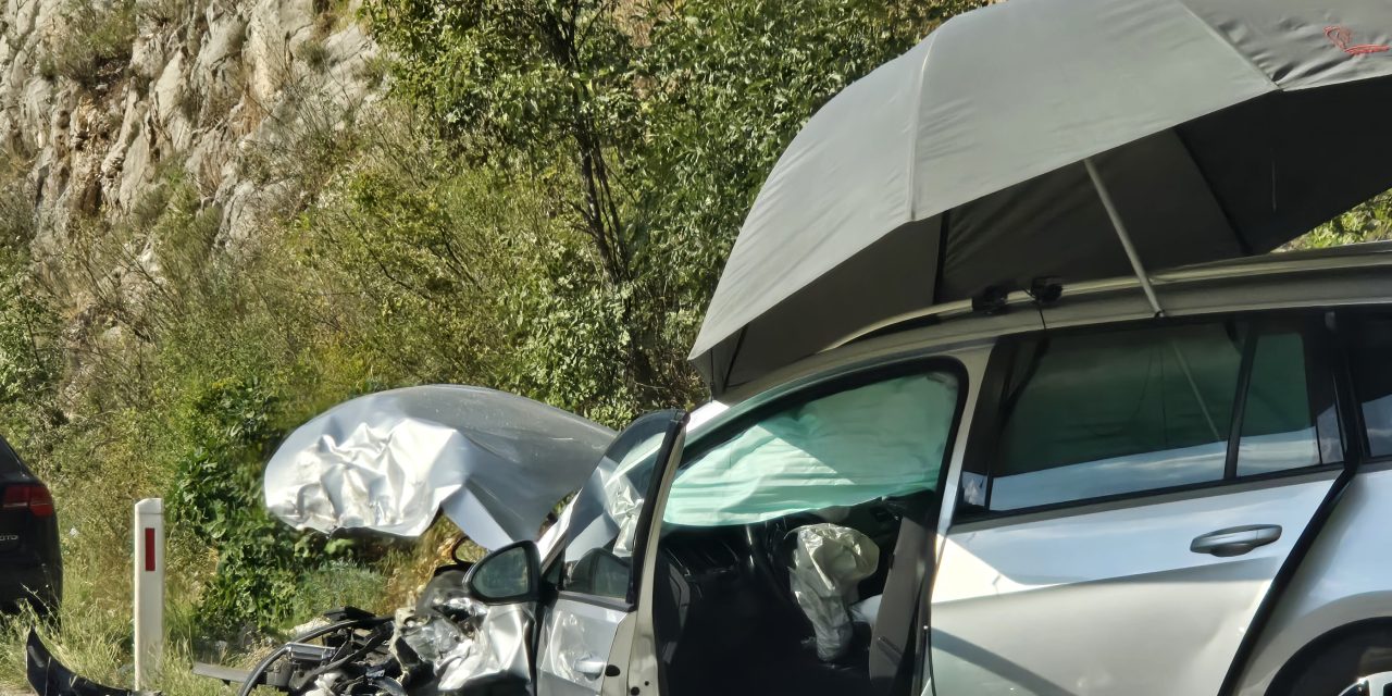 Na magistralnoj cesti M-17 u mjestu Salakovac dogodila se stravična prometna nesreća