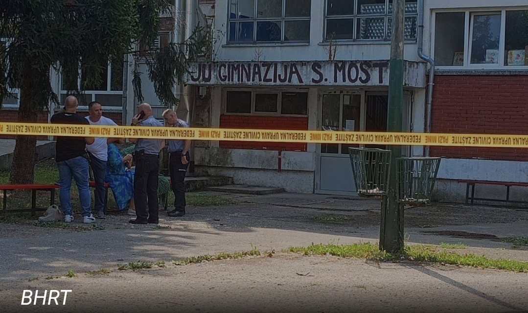 Domar iz automatske puške ubio ravnatelja, profesoricu i tajnicu! Poznat motiv napadača