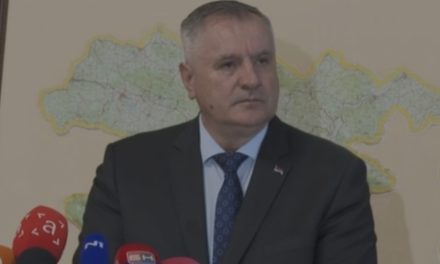U prometnoj nesreći ozlijeđen predsjednik Vlade RS Radovan Višković