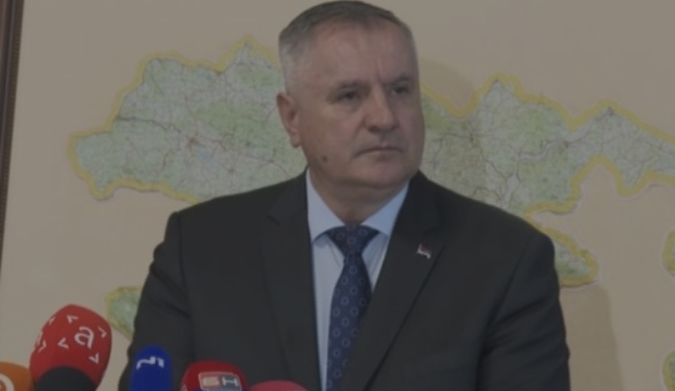 U prometnoj nesreći ozlijeđen predsjednik Vlade RS Radovan Višković