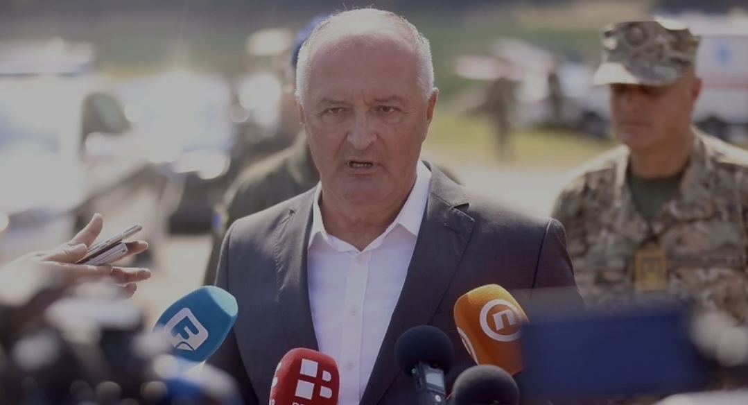 Helez: Helikopter je zakačio žice dalekovoda, dvije je presjekao, treća ga je oborila