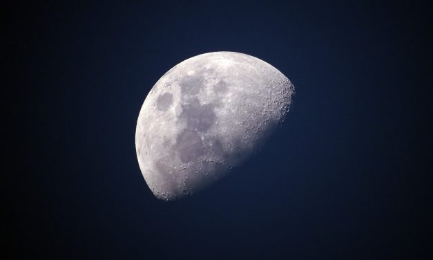 Mjesec se udaljava od Zemlje: Znanstvenici izračunali kada će dan trajati 25 sati
