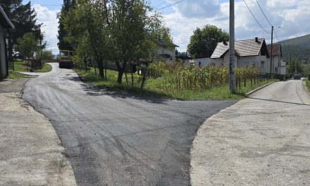 Završeni radovi na asfaltiranju dijela lokalnog puta u naseljenom mjestu Kazagići i Dugo polje