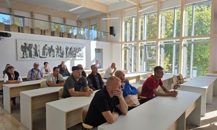 KISELJAK: FEDERALNO MINISTARSTVO RASELJENIH OSOBA I IZBJEGLICA DONIRA GRAĐEVINSKI MATERIJAL ZA 13 KORISNIKA