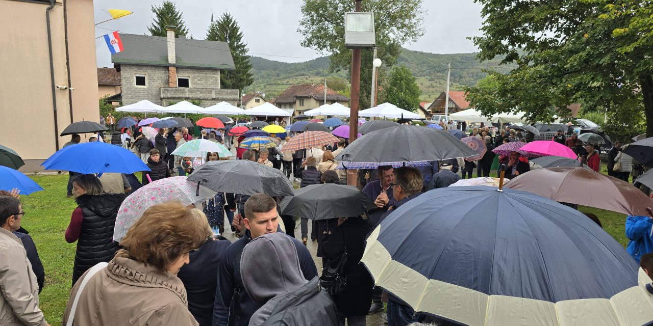 VANJSKA PROSLAVA PATRONA ŽUPE IMENA MARIJINA U GROMILJAKU
