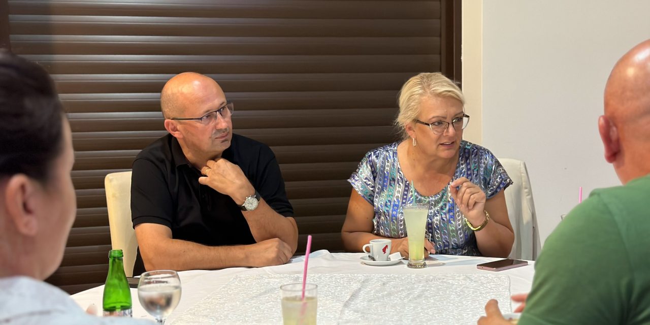 Predsjednica Bradara posjetila Uzdol uoči početka školske godine i obljetnice zločina