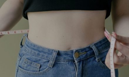 Ako želite smanjiti salo na trbuhu, prakticirajte jednu naviku, kaže dijetetičarka