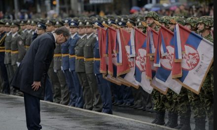 Vučić odobrio uvođenje obveznog vojnog roka
