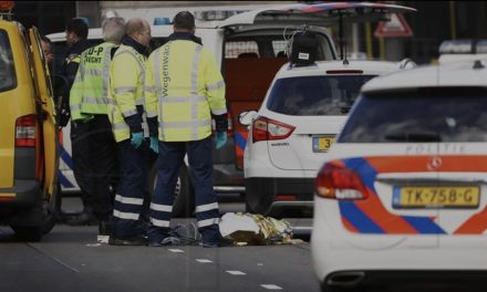 ROTTERDAM: Muškarac ubijen u napadu nožem, prolaznici svladali sumnjivca