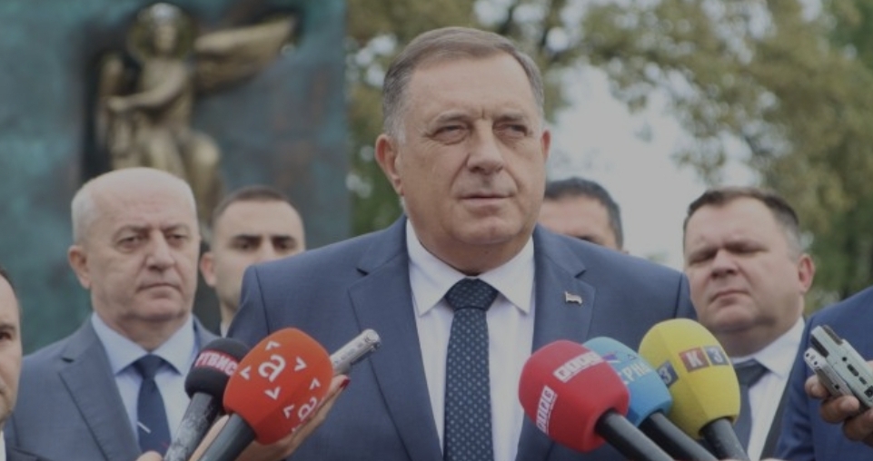 Dodik razgovarao s Várhelyijem o zastoju europskog puta BiH: Svi instituti međunarodnog predstavljanja BiH privatizirani