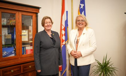 Nastupna posjeta nove veleposlanice Češke Republike predsjednici F BiH Lidiji Bradara