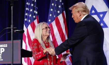 Tko je Izraelka koja je Trumpu donirala 100 milijuna dolara?
