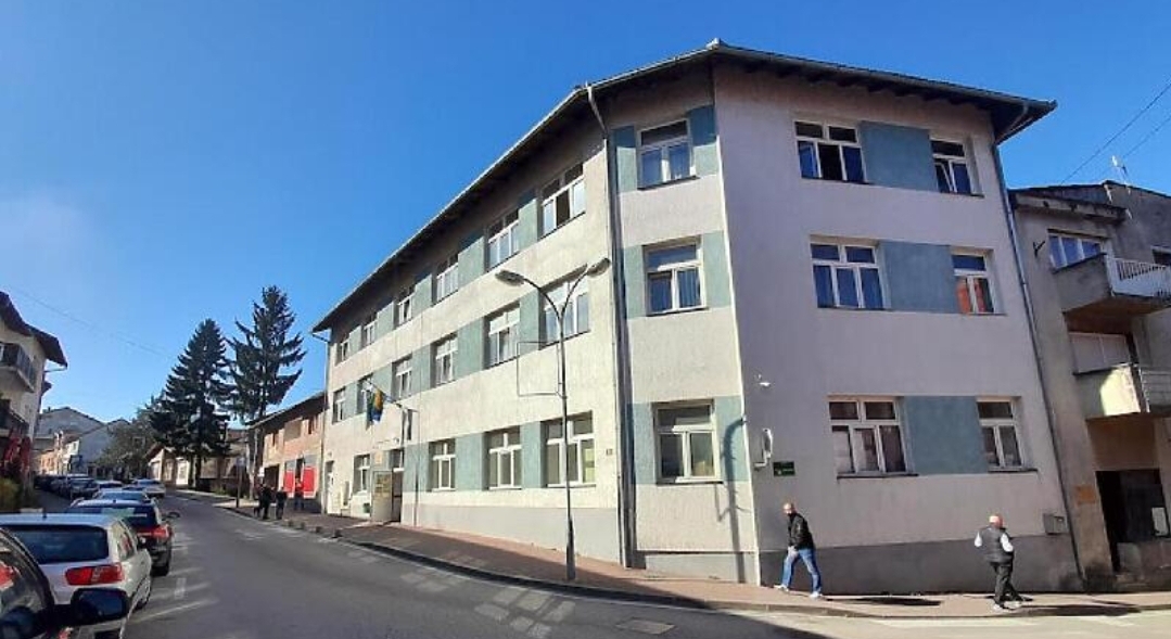 Maloljetnik ubio policajca u Bosanskoj Krupi, drugog teško povrijedio