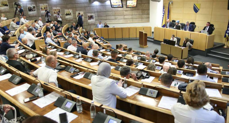 Zastupnici na dvodnevnoj sjednici o uvođenju neradnog dana nedjeljom